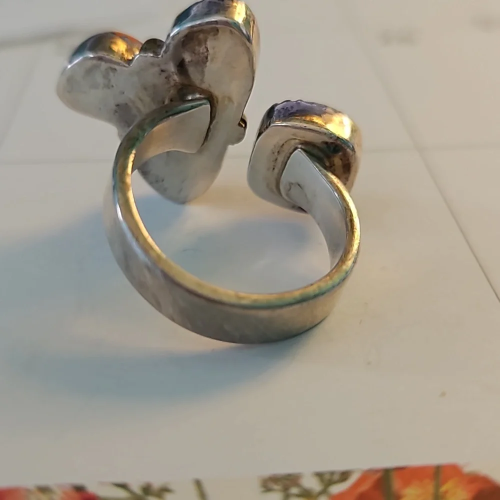 Ring - Picture 2 of 3
